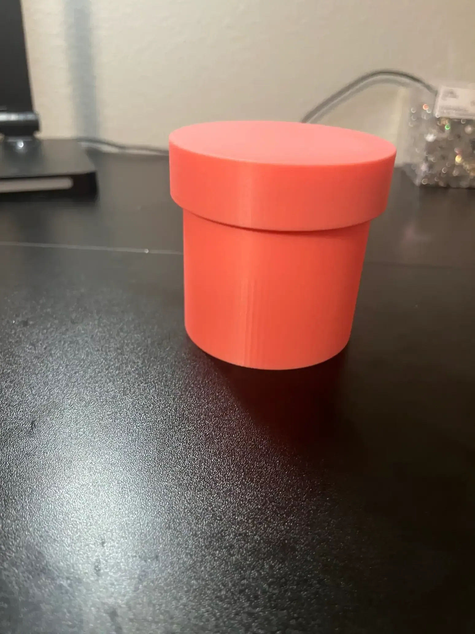 Storage container